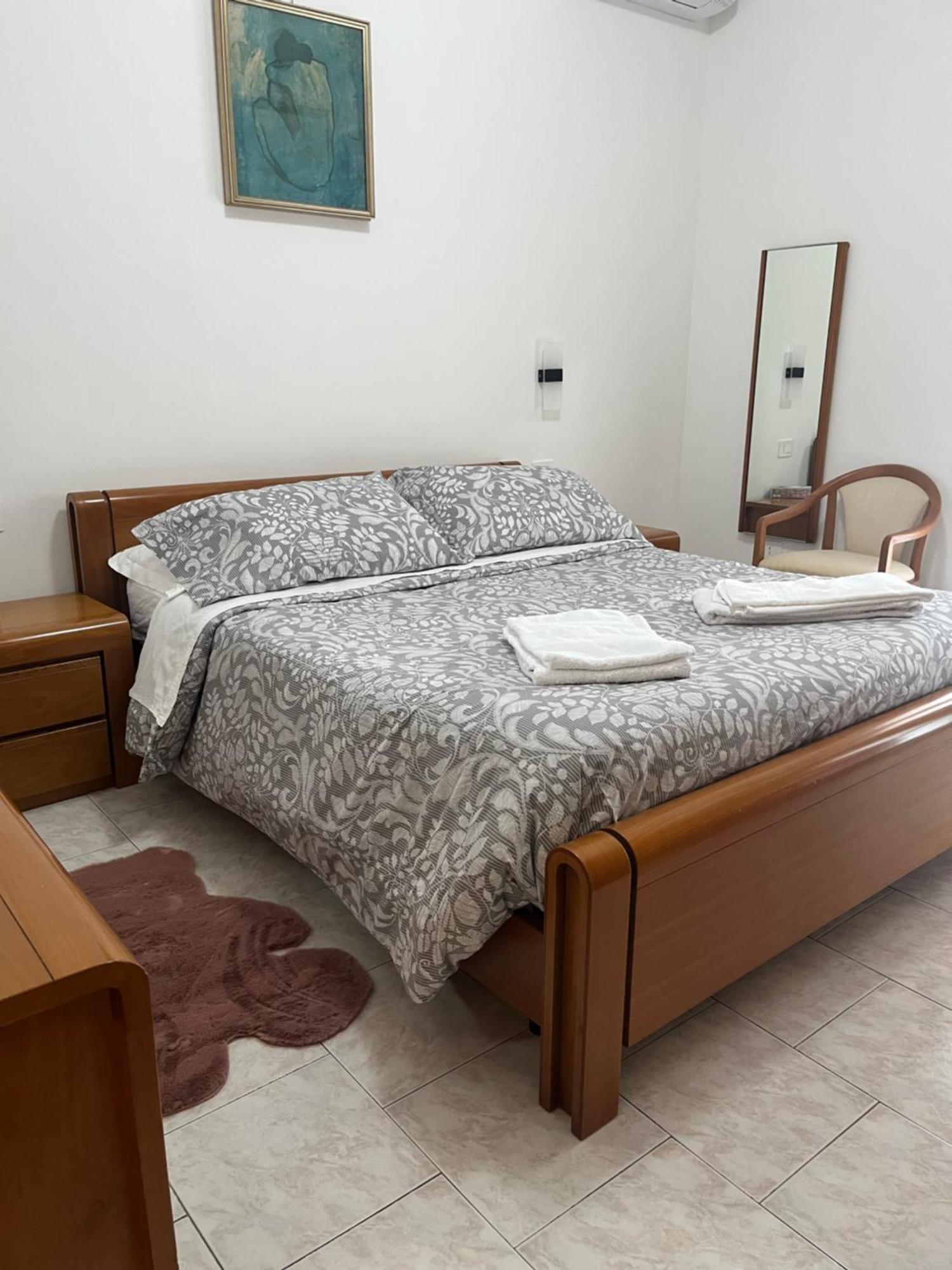 Casa Vacanze Tardy E Benech Савона Екстер'єр фото